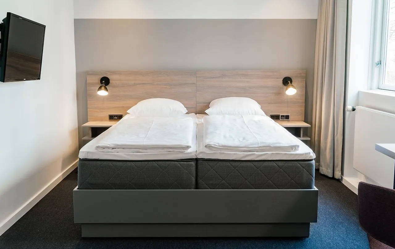 Copenhagen Go Hotel Каструп